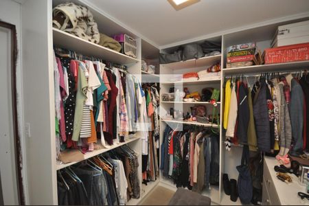 Casa à venda com 300m², 7 quartos e 4 vagasQuarto 2 Suite