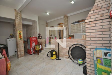 Casa à venda com 300m², 7 quartos e 4 vagasChurrasqueira