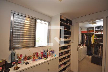 Casa à venda com 300m², 7 quartos e 4 vagasQuarto 2 Suite