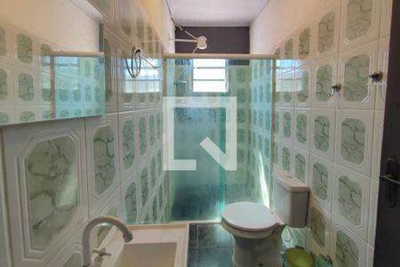 Casa para alugar com 102m², 3 quartos e 2 vagasBanheiro Social