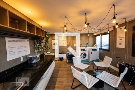 Studio à venda com 27m², 1 quarto e 1 vagaCondomínio - Lavanderia 