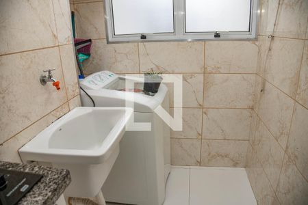 Área de serviço  de apartamento para alugar com 2 quartos, 50m² em Canhema, Diadema