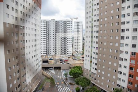 Vista da sala  de apartamento para alugar com 2 quartos, 50m² em Canhema, Diadema