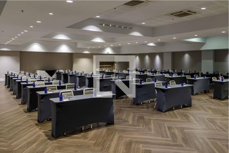 Apartamento à venda com 72m², 2 quartos e 1 vagaÁrea comum