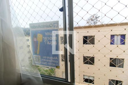 Placa na Janela de apartamento à venda com 2 quartos, 40m² em Colônia (zona Leste), São Paulo