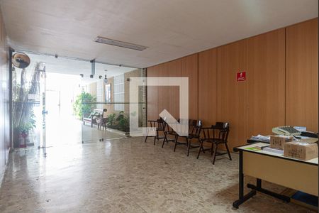 Apartamento à venda com 32m², 1 quarto e sem vaga Apartamento à venda com 32m², 1 quarto e sem vagaÁrea comum - Hall Social