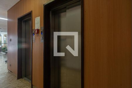Apartamento à venda com 32m², 1 quarto e sem vaga Apartamento à venda com 32m², 1 quarto e sem vagaÁrea comum - Elevadores