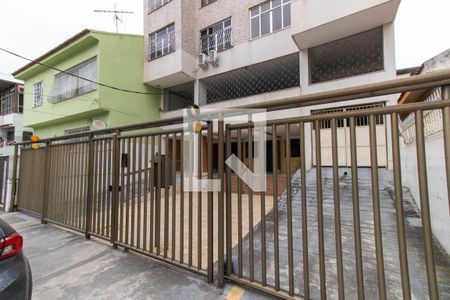 Apartamento para alugar com 60m², 2 quartos e 1 vaga Apartamento para alugar com 60m², 2 quartos e 1 vagaFachada