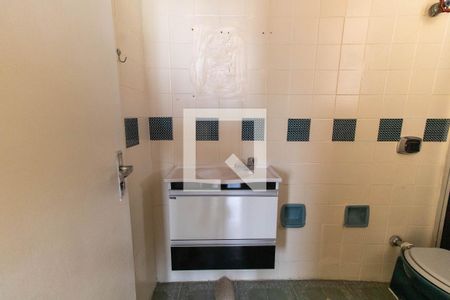 Banheiro de apartamento para alugar com 2 quartos, 60m² em Fonseca, Niterói