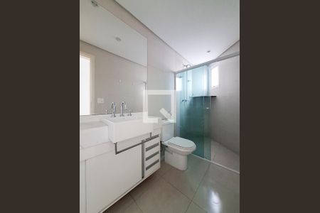 Apartamento à venda com 194m², 3 quartos e 4 vagasBanheiro Quarto 2
