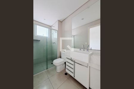 Apartamento à venda com 194m², 3 quartos e 4 vagasBanheiro Quarto 1