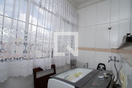 Apartamento à venda com 69m², 2 quartos e 1 vagaÁrea de Serviço