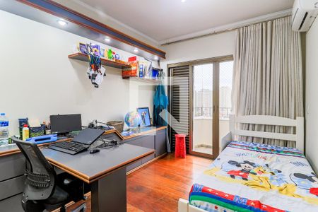 Apartamento à venda com 353m², 5 quartos e 5 vagasQuarto 