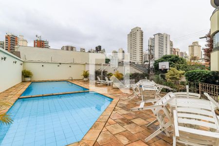 Apartamento à venda com 353m², 5 quartos e 5 vagasÁrea comum - Piscina