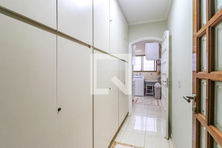 Apartamento à venda com 353m², 5 quartos e 5 vagasDespensa