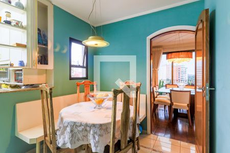 Apartamento à venda com 353m², 5 quartos e 5 vagasCopa