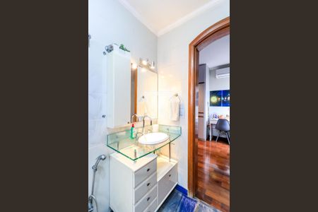 Apartamento à venda com 353m², 5 quartos e 5 vagasBanheiro da Suíte 2