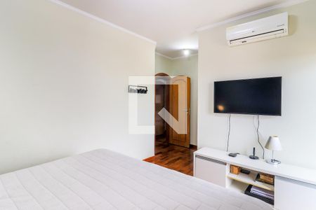 Apartamento à venda com 353m², 5 quartos e 5 vagasSuíte 1