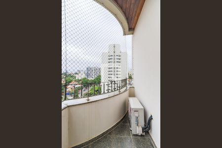Apartamento à venda com 353m², 5 quartos e 5 vagasVaranda da Suíte 1