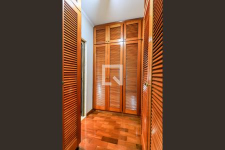 Apartamento à venda com 353m², 5 quartos e 5 vagasCloset da Suíte 1