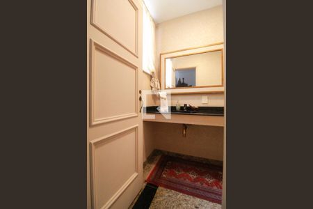 Apartamento à venda com 200m², 4 quartos e 1 vagaLavabo