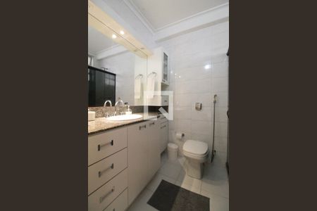 Apartamento à venda com 200m², 4 quartos e 1 vagaBanheiro da suíte 2