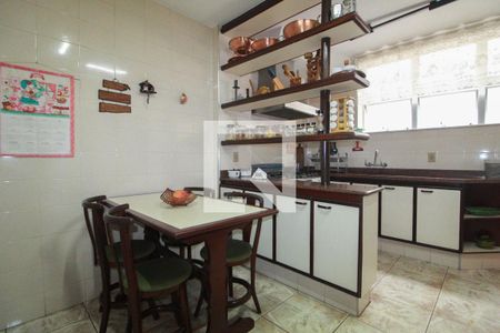 Apartamento à venda com 200m², 4 quartos e 1 vagaCozinha