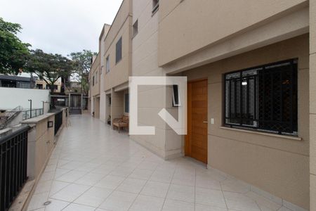 Casa de condomínio à venda com 112m², 3 quartos e 2 vagas Casa de condomínio à venda com 112m², 3 quartos e 2 vagasÁrea Externa