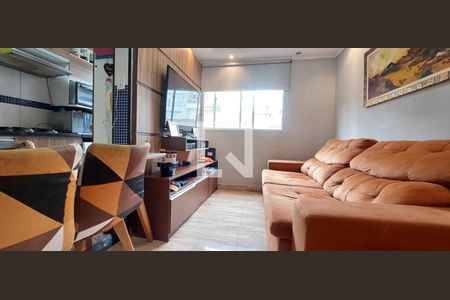 Sala de apartamento para alugar com 2 quartos, 52m² em Parque São Vicente, Mauá