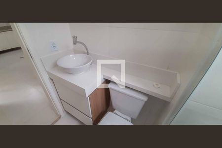 Apartamento para alugar com 47m², 2 quartos e 1 vaga Apartamento para alugar com 47m², 2 quartos e 1 vagaBanheiro