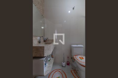 Casa à venda com 206m², 3 quartos e 4 vagasBanheiro Suíte 1