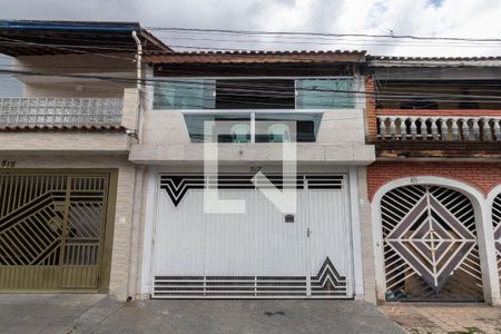 Casa à venda com 206m², 3 quartos e 4 vagasFachada