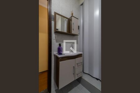 Casa à venda com 206m², 3 quartos e 4 vagasBanheiro 2