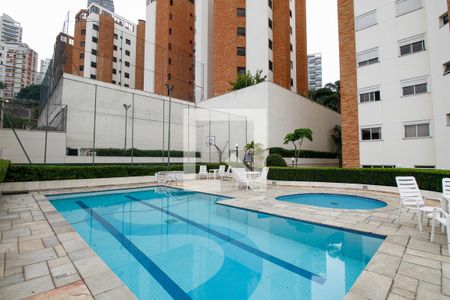 Apartamento à venda com 132m², 4 quartos e 3 vagasÁrea Comum - Piscina