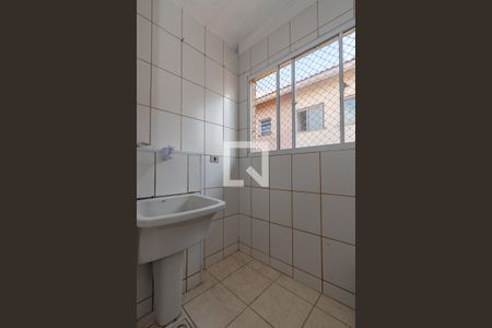Área de Serviço de apartamento para alugar com 2 quartos, 56m² em Vila da Conquista, Hortolândia
