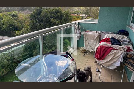 Apartamento à venda com 68m², 2 quartos e 1 vaga Apartamento à venda com 68m², 2 quartos e 1 vagaVaranda