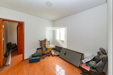 Casa à venda com 360m², 4 quartos e 4 vagas Casa à venda com 360m², 4 quartos e 4 vagasQuarto Casa 2