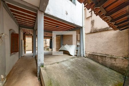 Casa à venda com 360m², 4 quartos e 4 vagas Casa à venda com 360m², 4 quartos e 4 vagasGaragem