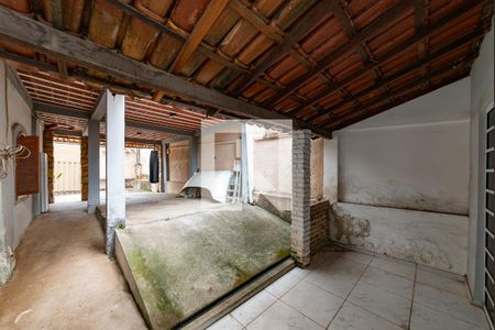 Casa à venda com 360m², 4 quartos e 4 vagas Casa à venda com 360m², 4 quartos e 4 vagasGaragem