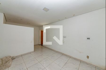 Casa à venda com 360m², 4 quartos e 4 vagas Casa à venda com 360m², 4 quartos e 4 vagasSala Casa 2