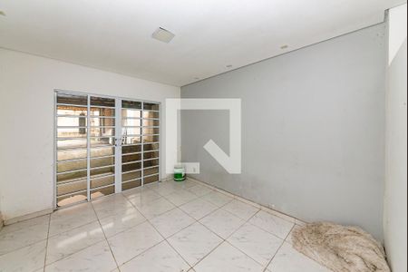 Casa à venda com 360m², 4 quartos e 4 vagas Casa à venda com 360m², 4 quartos e 4 vagasSala Casa 2