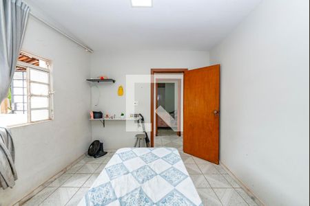 Casa à venda com 360m², 4 quartos e 4 vagas Casa à venda com 360m², 4 quartos e 4 vagasQuarto 2