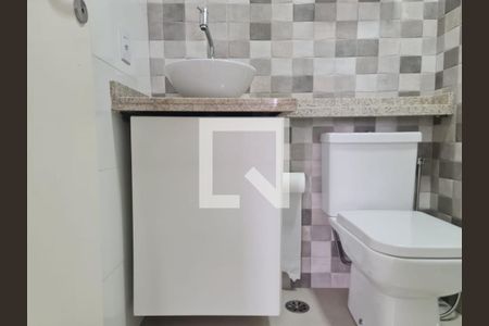 Apartamento à venda com 48m², 2 quartos e 1 vaga Apartamento à venda com 48m², 2 quartos e 1 vagaBanheiro Social