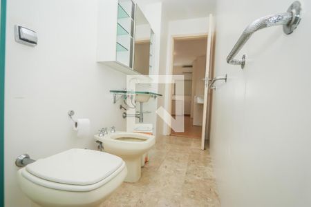 Apartamento à venda com 98m², 3 quartos e 1 vagaBanheiro da Suite