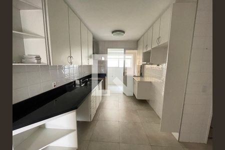 Apartamento à venda com 132m², 4 quartos e 3 vagasCozinha