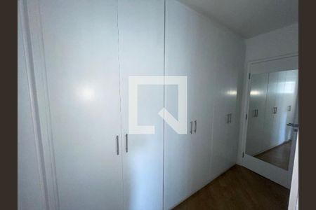 Apartamento à venda com 132m², 4 quartos e 3 vagasCloset