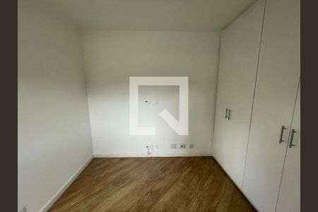 Apartamento à venda com 132m², 4 quartos e 3 vagasQuarto 2