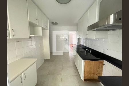 Apartamento à venda com 132m², 4 quartos e 3 vagasCozinha