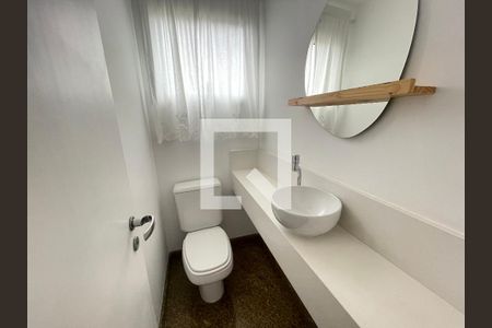 Apartamento à venda com 132m², 4 quartos e 3 vagasLavabo