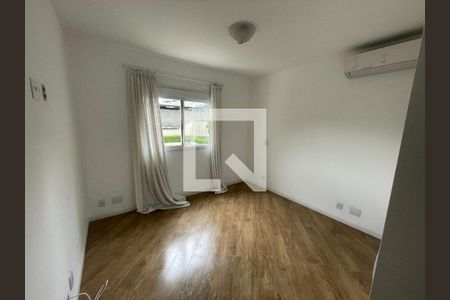 Apartamento à venda com 132m², 4 quartos e 3 vagasSuíte 
